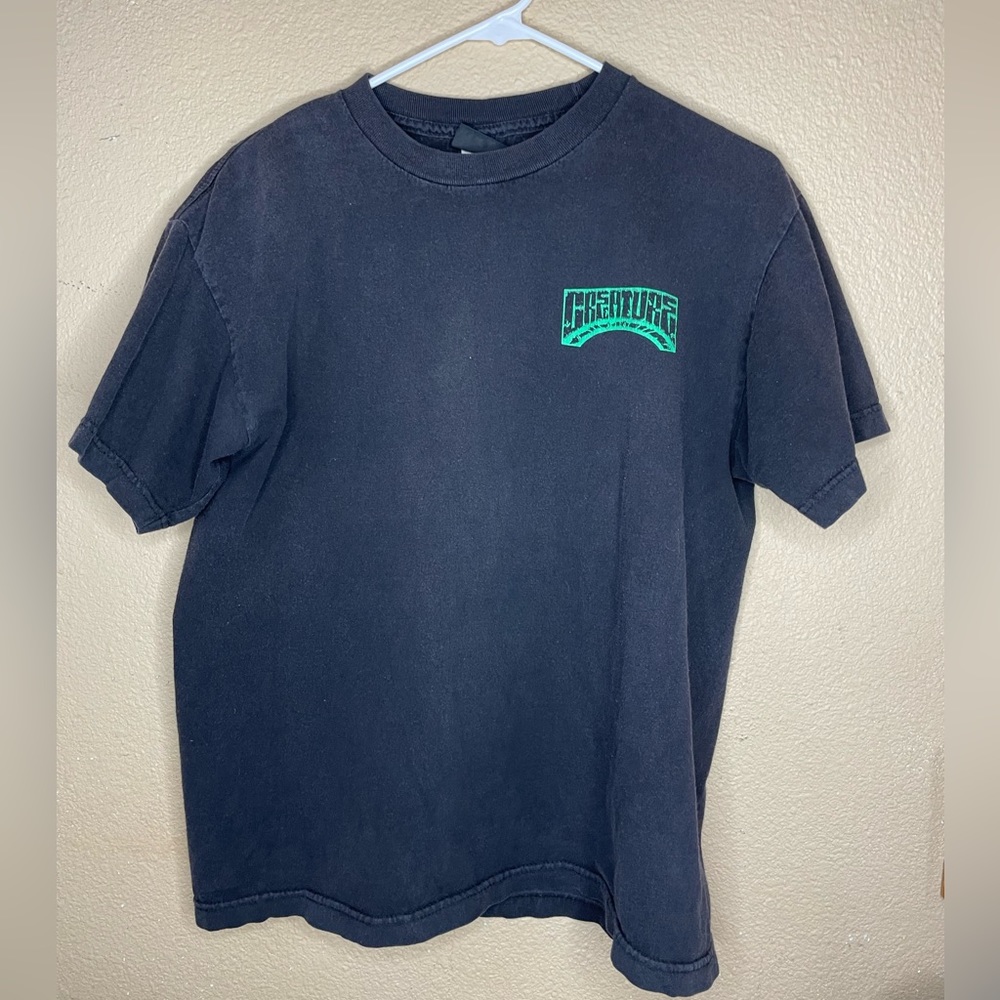 Tee shirt